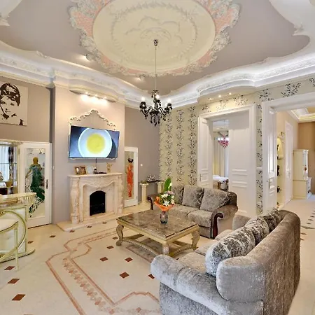 Roza Luxury Apartamento